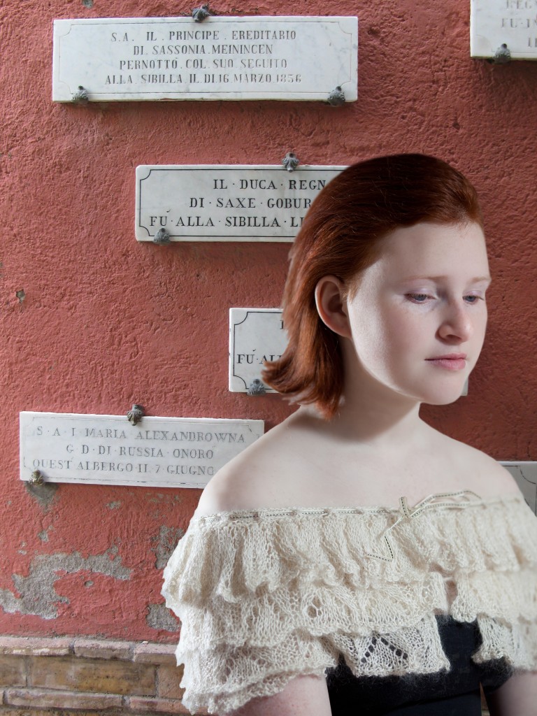 Model: MN, Background: Tivoli, Italy.